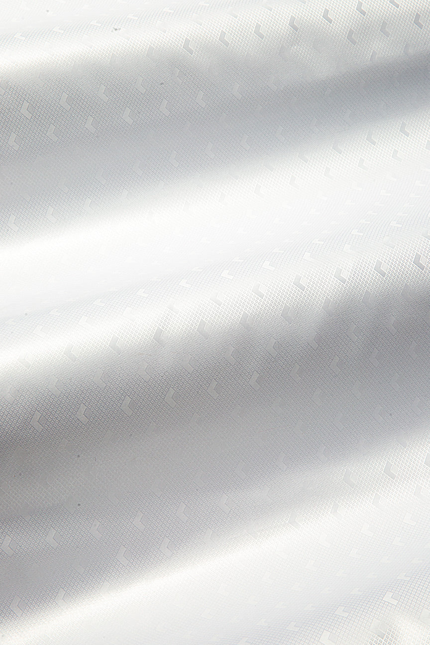 Victoire Magic Brocade in White - VMB1013